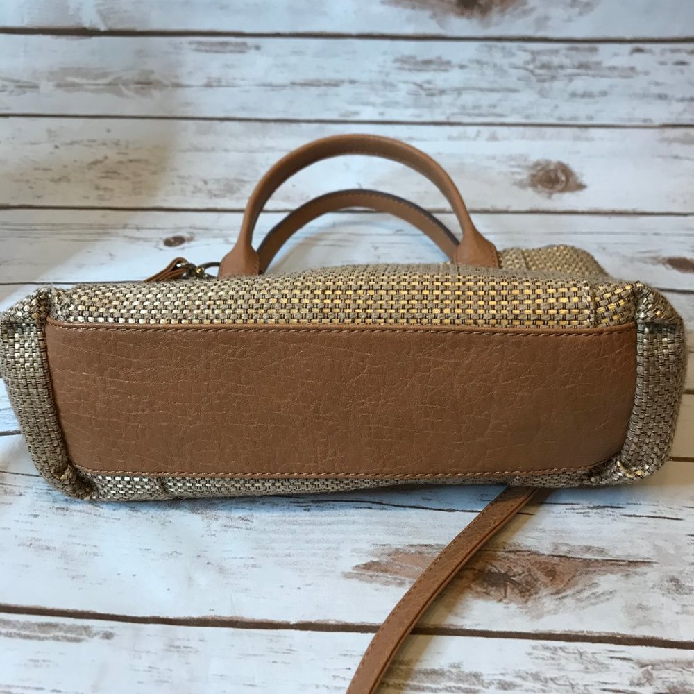 Relic Tan/Gold Basket Weave Handbag - Picture 4 of 8